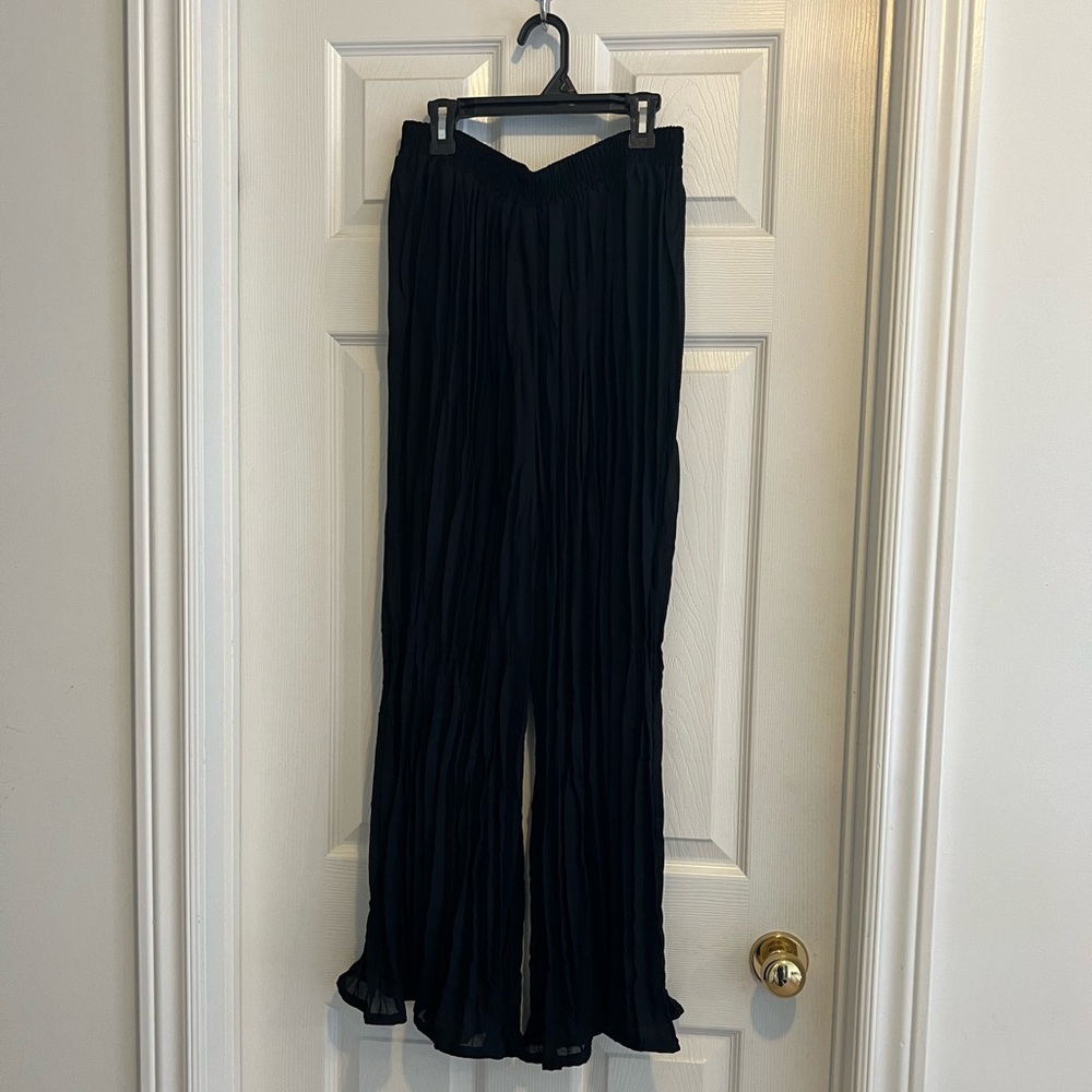 Elegant Black Pleated Chiffon Pants